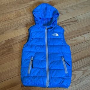 The North Face Summit Series Hooded Vest Blue Boys Size 5/6 (120)